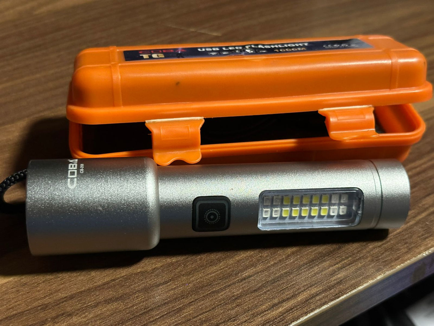 COBA.CB-208 FLASHLIGHT-SILVER